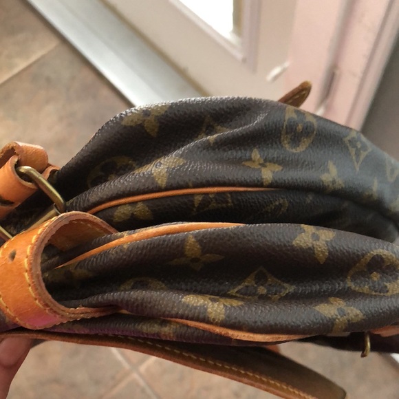 Vintage Louis Vuitton Shoulder Bag - Picture 14 of 15